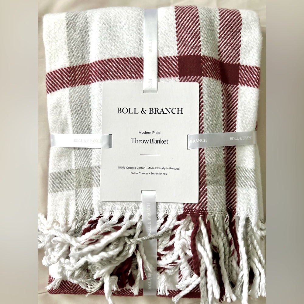 Boll & Branch Woven Throw
Blanket - Cranberry